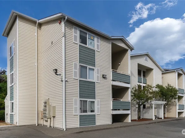 9731 Holly Drive #A303, Everett, WA 98204