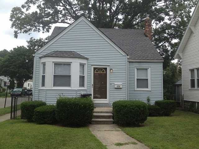 1st image of 494 W Chesterfield Ave