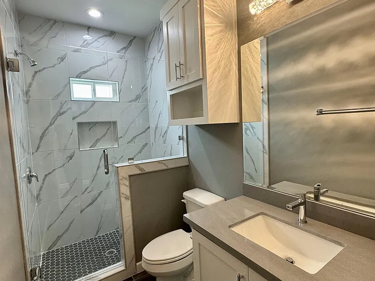 3000 W Driftwood St #3 — Photo 4