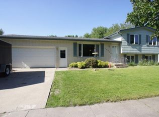 1337 Collins St, Webster City, IA 50595
