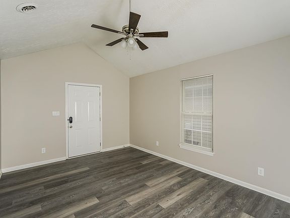 4th image of 2233 Cedar St