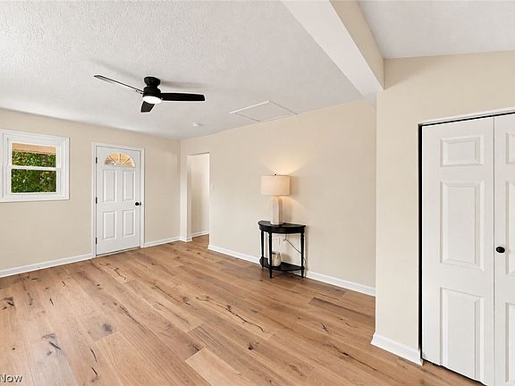 3rd image of 2647 Notle St