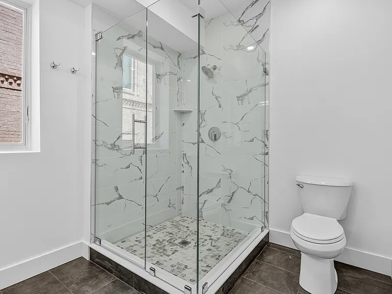 46 Hudson Ave #A — Photo 10