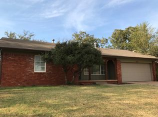 2433 Huntleigh Dr, Oklahoma City, OK 73120