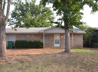 213 E Garden Dr, Iowa Park, TX 76367