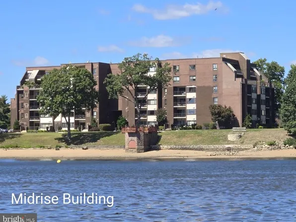 5100 Convent Ln APT 606, Philadelphia, PA 19114