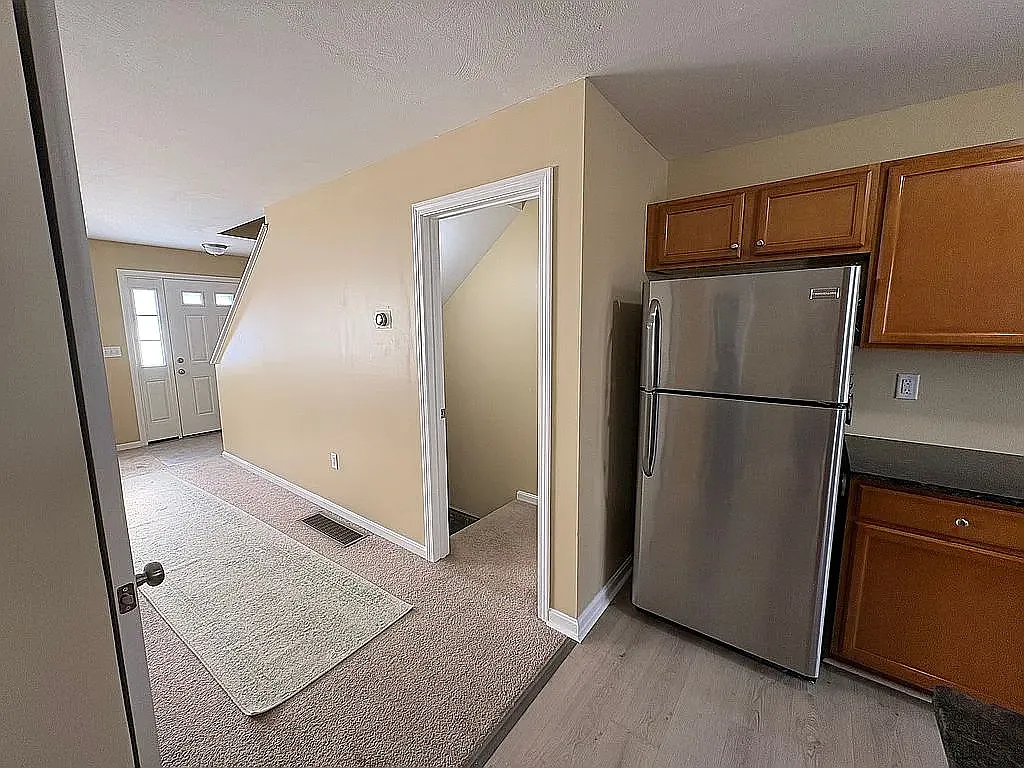 2 bed, 1.5 bath, 1240 sqft, $2,550 — Photo 4