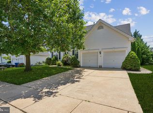 50 Whitford Dr, Burlington, NJ 08016