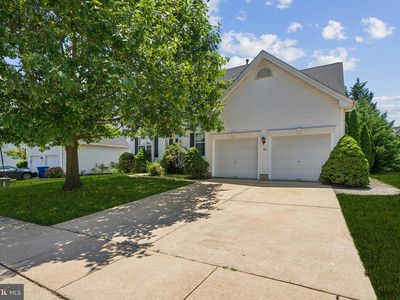 50 Whitford Dr, Burlington, NJ, 08016