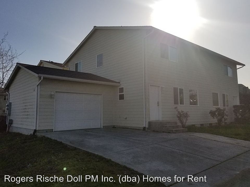 1st image of 1417 NW Elwha St #1