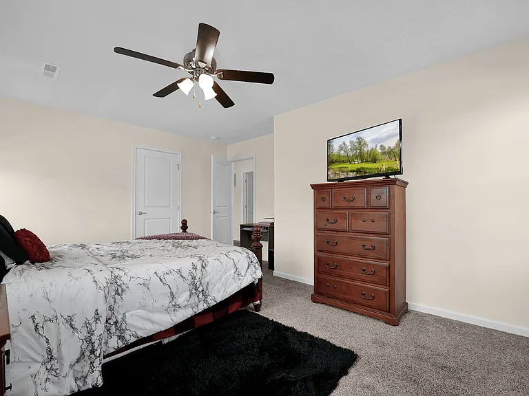 6468 Holly Ln — Photo 14