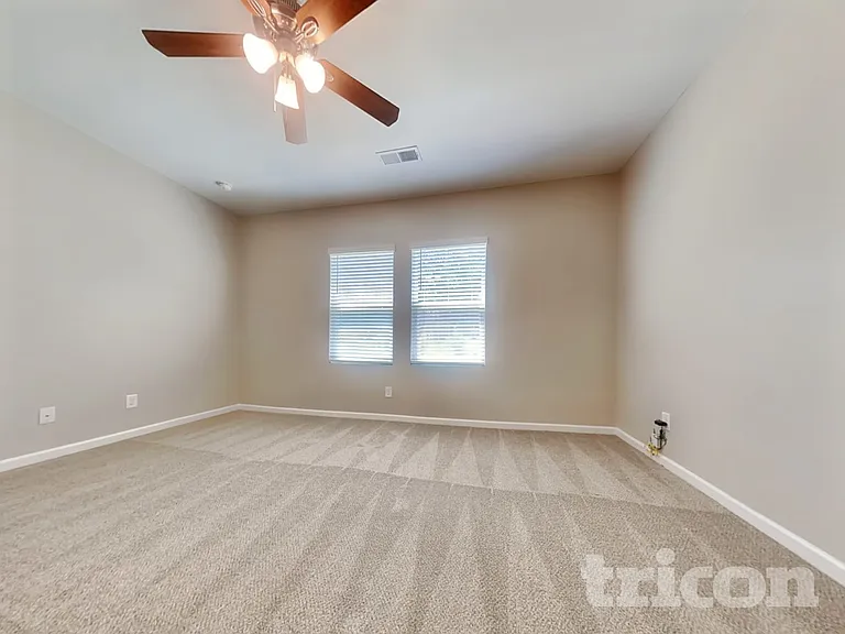 105 Sinclair Way — Photo 10
