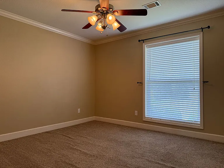 34 Lakeview Ln — Photo 12