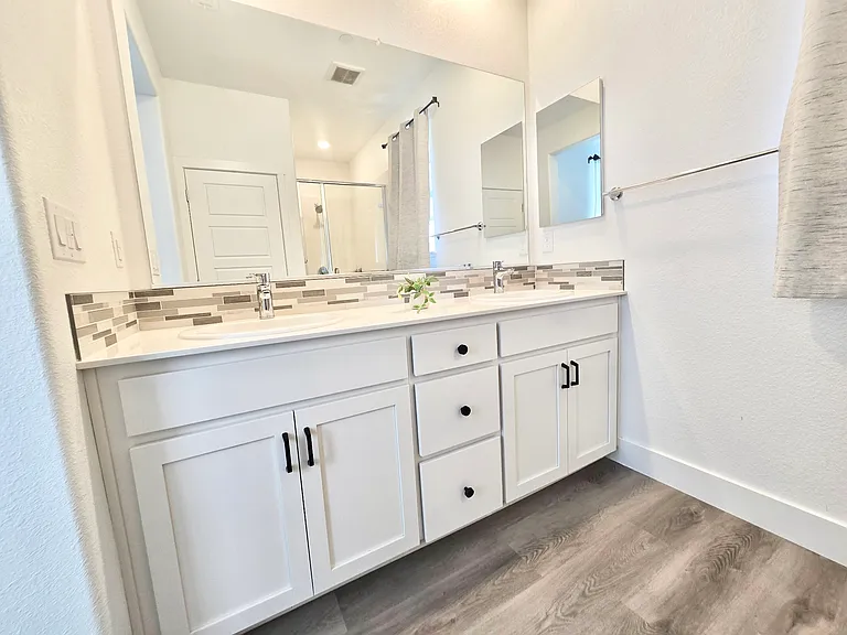 2137 Hunt St — Photo 25