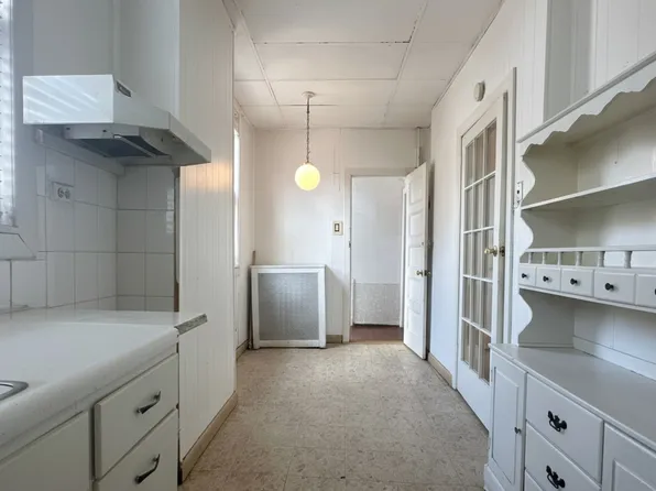 14-28 Astoria Park South image 25 of 29