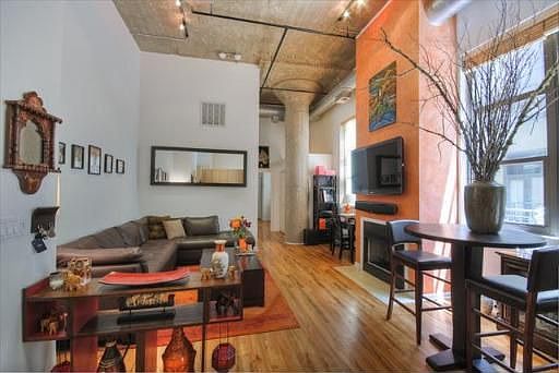 2nd image of 758 N Larrabee St #Gu205