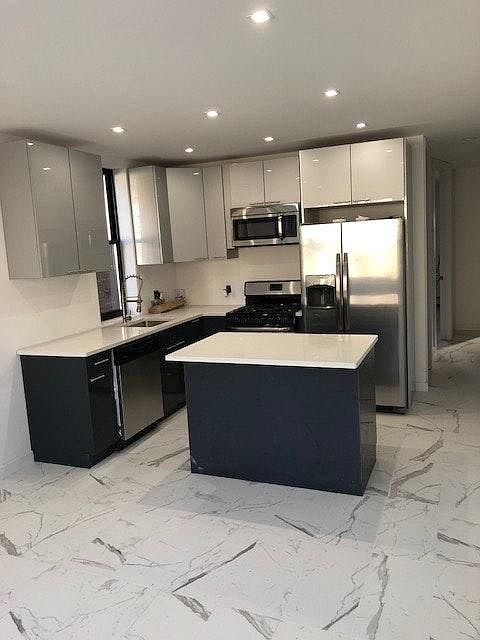 1st image of 1 Brighton Ct