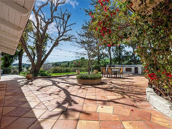 5th image of 30334 Byfield Rd