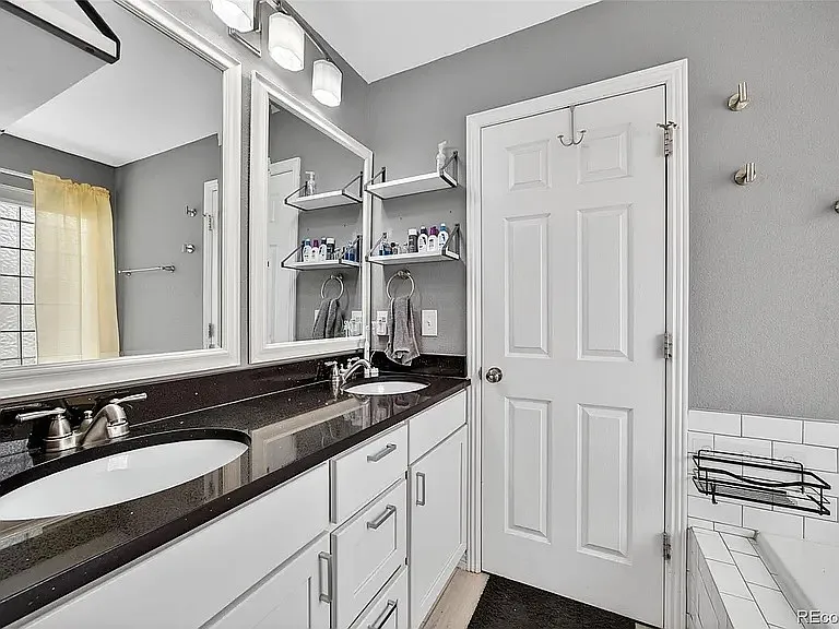 1904 Greenbriar Ct — Photo 6