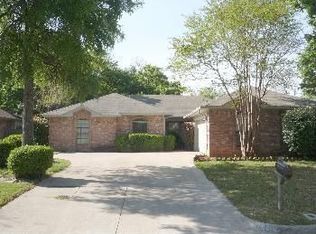 6614 Saddle Ridge Rd, Arlington, TX 76016