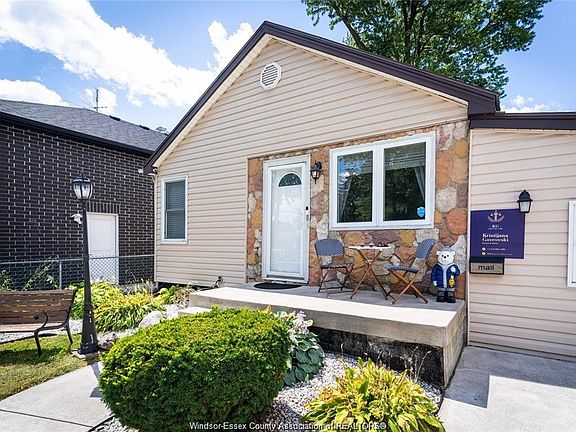 2nd image of 2621 Tourangeau Rd