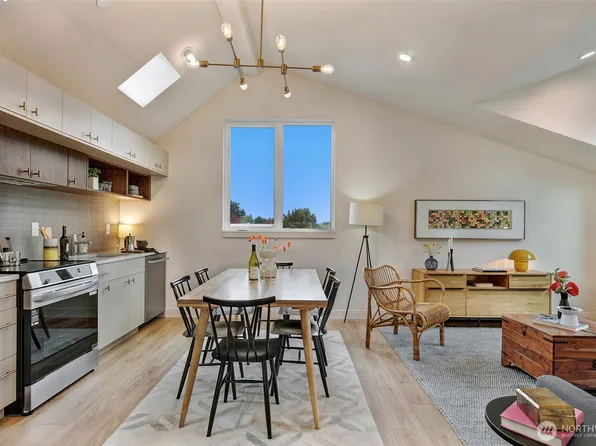 1705 Martin Luther King Jr Way, Seattle, WA 98122