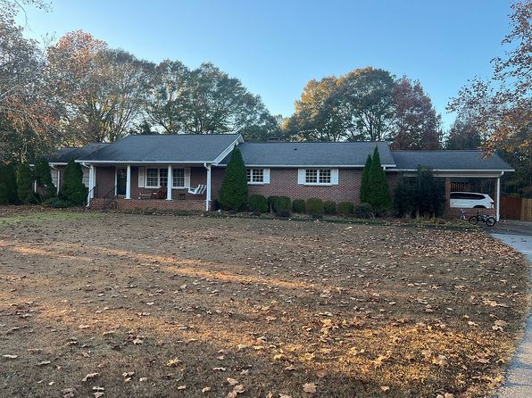 1660 Country Club Rd