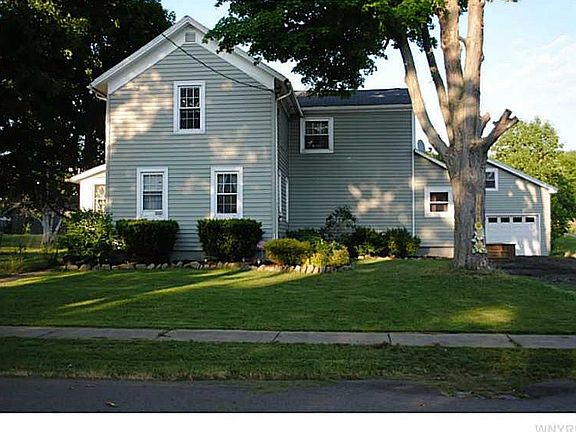 2nd image of 10595 Elm St