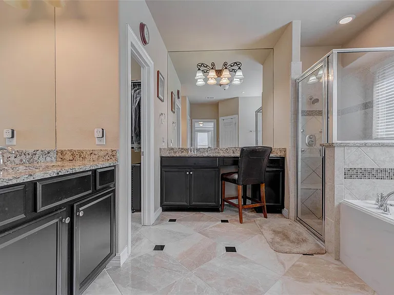 27810 Yorkshire Brook Ln — Photo 23