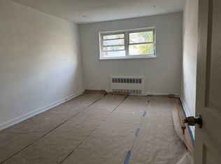 19815 32nd Ave Floor 2, Flushing, NY 11358