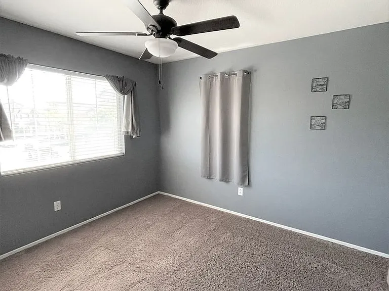 39800 Monarch Dr — Photo 8