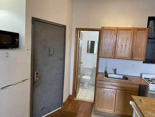 Rented by Mauro Bros Real Estate Services LLC | media 25