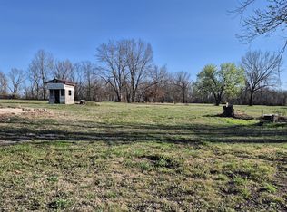 18136 Fir Rd, Joplin, MO 64801