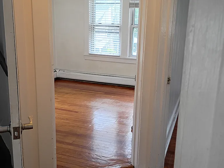 186 Selvage Ave — Photo 9