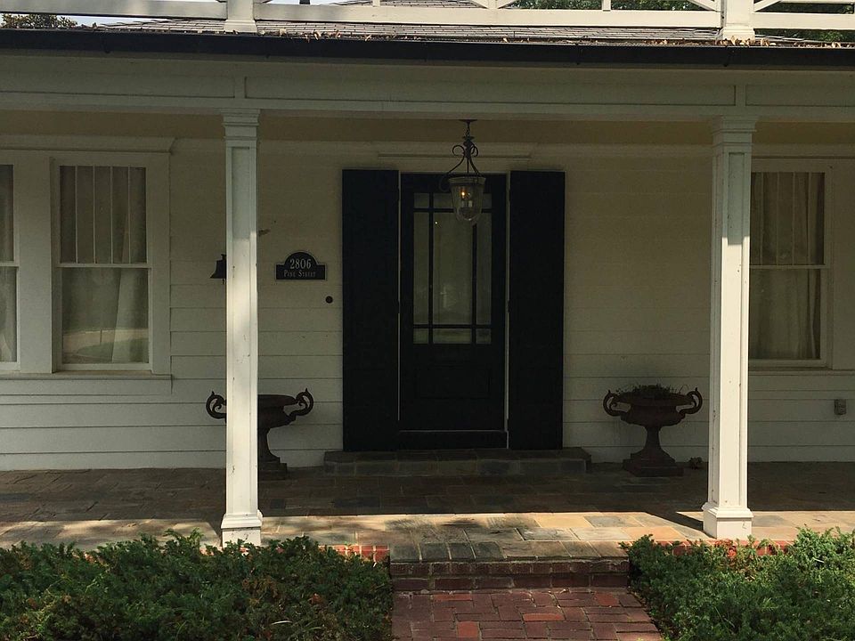 1st image of 2806 Pine St