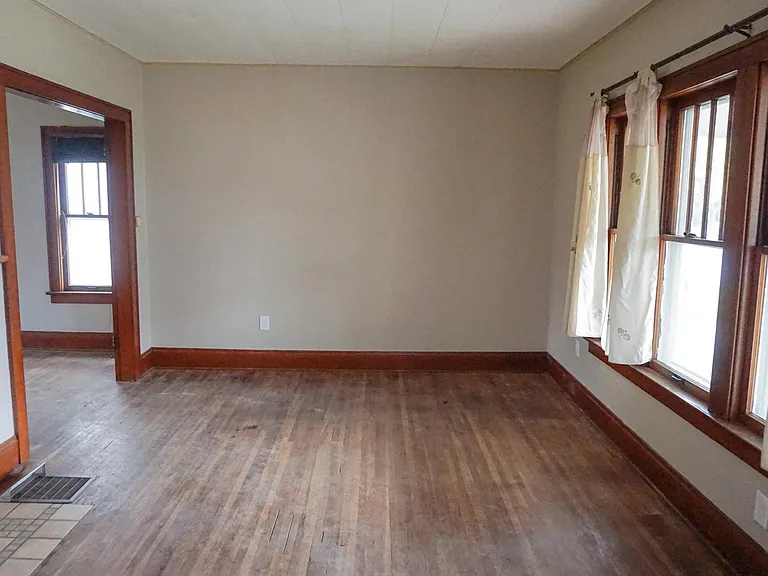 94 N Chase Ave — Photo 7