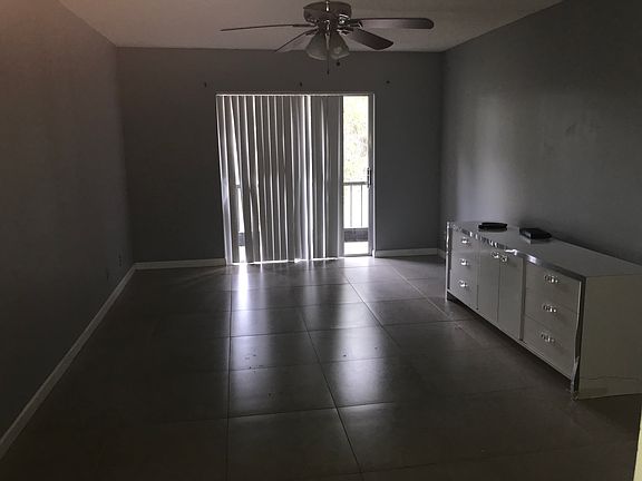 5th image of 4124 NW 88th Ave APT 202
