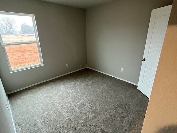 5th image of 80 Kyndall Lauren Ln