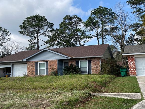 2nd image of 207 Rooks Dr