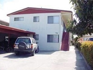3rd image of 1648 W 107th St APT 6