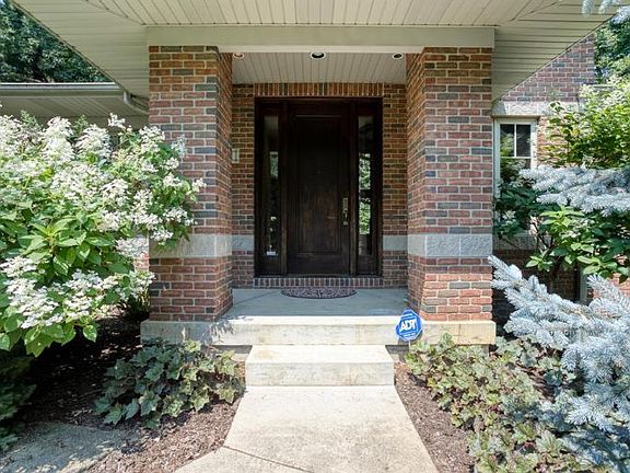 5th image of 901 Timber Winds Dr SW