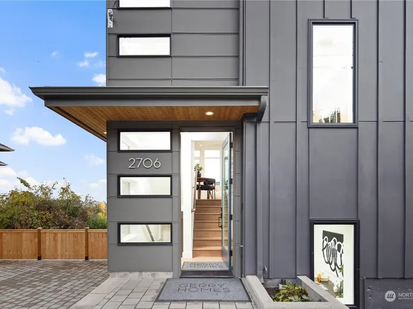 2706 5th Avenue W, Seattle, WA 98119