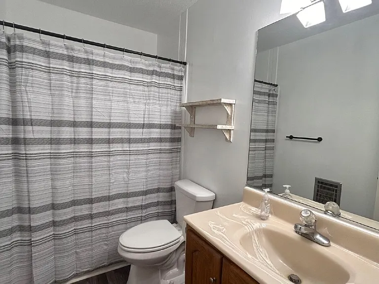 301 La Grange Rd — Photo 8