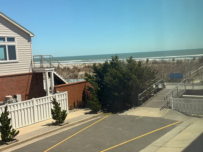 5300 Boardwalk #108 — Photo 11