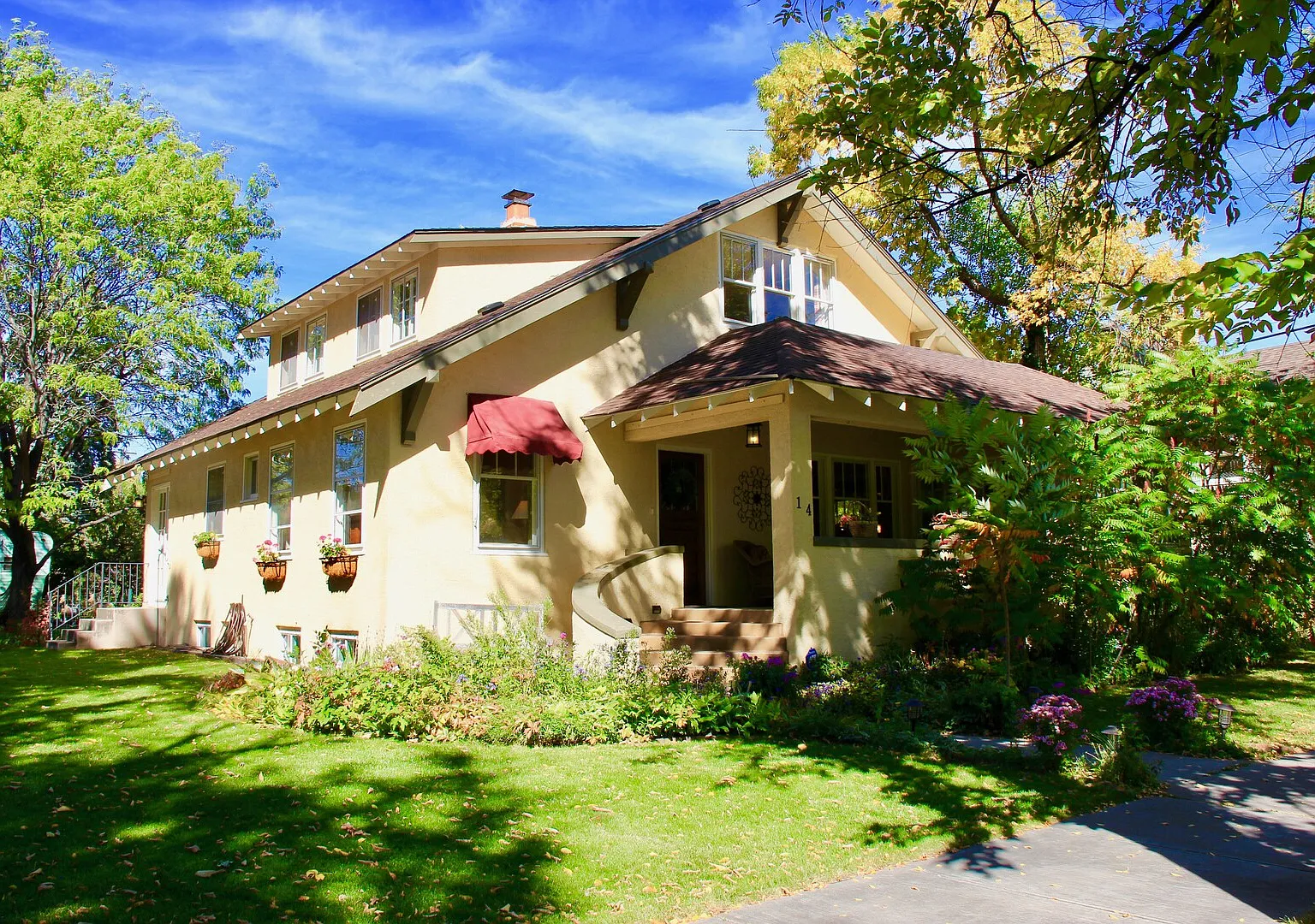 Bring the WHOLE Family: Pet & Family-Friendly Craftsman, central COS — Photo 1