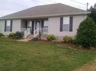 7 Oxford Dr, Fayetteville, TN 37334