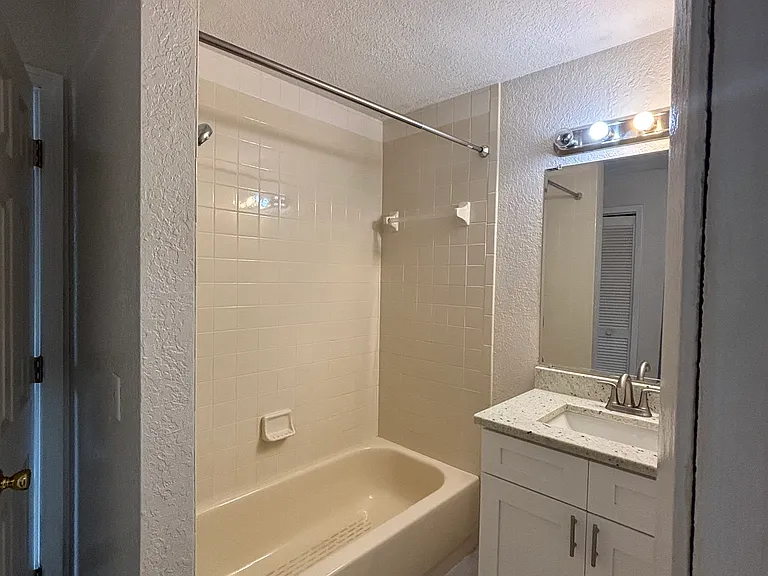 5309 Peach Ave #B — Photo 5