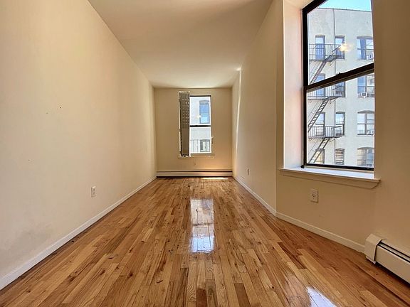 5th image of 310 W 112th St APT 5B