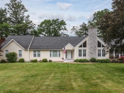 11 Naticook Avenue, Litchfield, NH, 03052