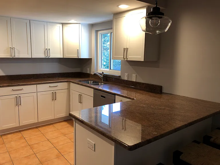 24605 N Cromwell Dr — Photo 11